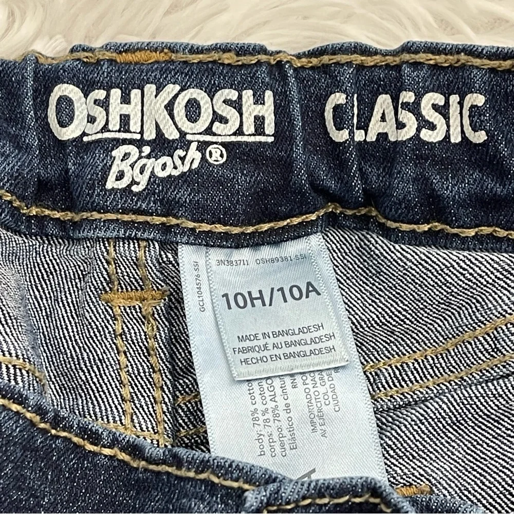 OSHKOSH B’GOSH CLASSIC KIDS JEANS SIZE 10H/10/A. COUPLE SPOTS ON LEG GOO…